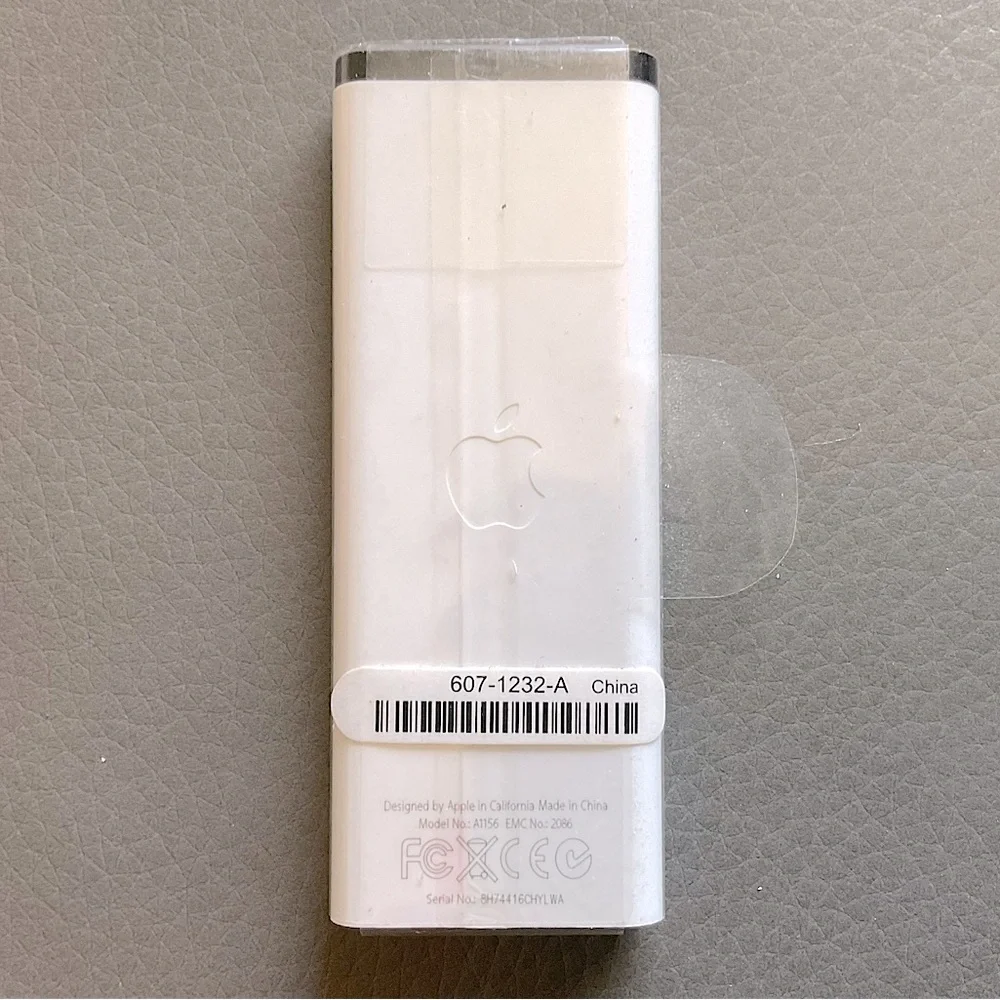 A1156 Apple Remote Control for Apple TV iPod iMac Macbook & Macbookp…